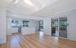 18 Wighton Street, Sandgate, Qld 4017