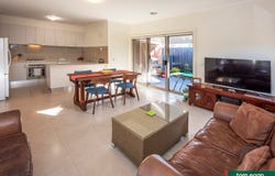 2/43 Campaspe Drive, Whittlesea, Vic 3757