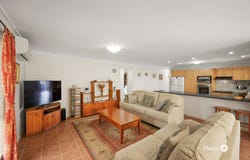 1 Stockton Close, Carindale, Qld 4152