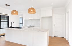 2/5 Reddall Parade, Lake Illawarra, NSW 2528