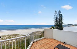 30/2 Seventeenth Avenue, Palm Beach, Qld 4221