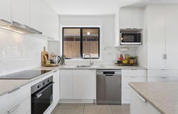 13 Hamra Drive, Smithfield, SA 5114