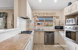 3/9 Railway Road, Kalamunda, WA 6076
