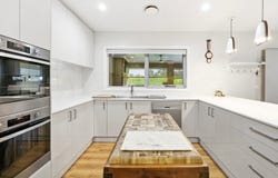 17 Baden Drive, Toolamba, Vic 3614