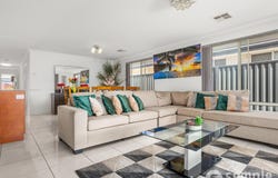 9 Pavarotti Vista, Hammond Park, WA 6164