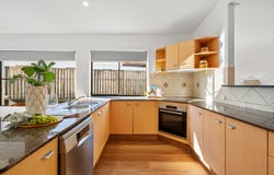 24 Prospect Court, Robina, Qld 4226