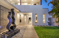 9 Plover Avenue, Paradise Point, Qld 4216