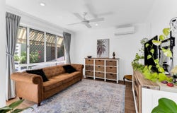 2/41J Murtha Drive, Elanora, Qld 4221
