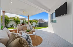 15 Palma Crescent, Varsity Lakes, Qld 4227