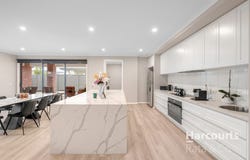 14 Lockerbie Street, Kalkallo, Vic 3064
