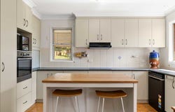 20 Rivett Street, South Toowoomba, Qld 4350