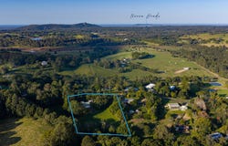 17 Pine Tree Drive, Lake Macdonald, Qld 4563