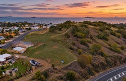 12 Paradise Way, Emu Park, Qld 4710