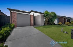 11 Lindwall Drive, Cranbourne West, Vic 3977