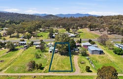 20 Coach Street, Wallabadah, NSW 2343