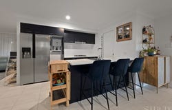 1 Shearer Court, Ripley, Qld 4306