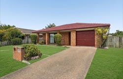 4 Murrindi Street, Minyama, Qld 4575