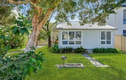 30 Point Street, Bateau Bay, NSW 2261