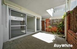 2/8 Peppering Way, Westminster, WA 6061