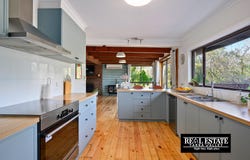 16 Centre Grove, Healesville, Vic 3777