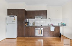 2/827-829 Plenty Road, Reservoir, Vic 3073