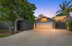 1 Satinash Place, Mudjimba, Qld 4564