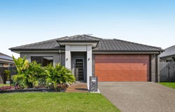 15 Woodfern Dr, Upper Caboolture, Qld 4510