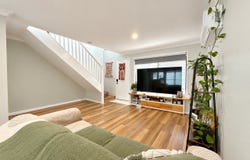 18 Bourton Road, Merrimac, Qld 4226