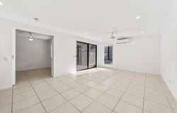 35 Huon Place, Hillcrest, Qld 4118