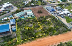 11 The Esplanade, Thompson Beach, SA 5501
