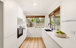 8 Lockyer Court, Forest Lake, Qld 4078