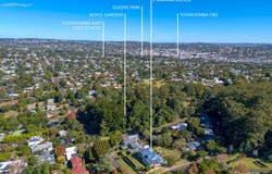 4 Warana Avenue, Mount Lofty, Qld 4350