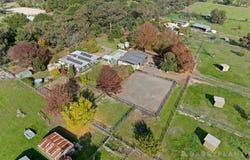 13 Coopers Road, Macclesfield, Vic 3782