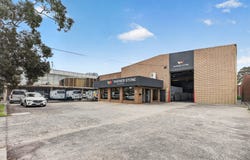 10 Pickering Rd, Mulgrave, Vic 3170