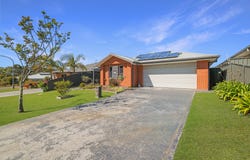 6 Peacehaven Way, Sussex Inlet, NSW 2540