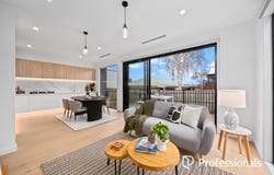 2/20 Maple Street, Bayswater, Vic 3153