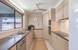19 Botanical Drive, Ooralea, Qld 4740
