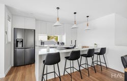 2/4 Hamish Court, Riverside, Tas 7250