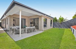 19 Stringybark Street, Spring Mountain, Qld 4300