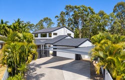 7 Cove Court, Merrimac, Qld 4226