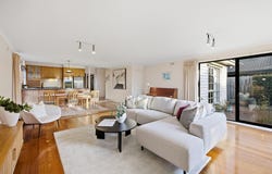 33 Victor Road, Bentleigh East, Vic 3165