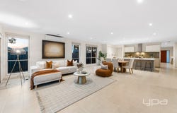 21 Boathouse Place, Sanctuary Lakes, Vic 3030