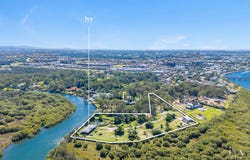100 Crescent Avenue, Hope Island, Qld 4212