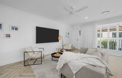 4/4 Anembo Street, Chevron Island, Qld 4217