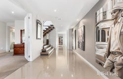 38 Ian Grove, Mount Waverley, Vic 3149