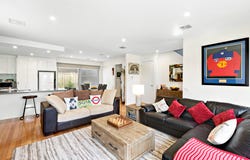 1/42 Linnet Street, Altona, Vic 3018