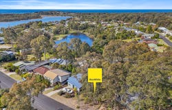 22 Hazel Road, Moruya Heads, NSW 2537