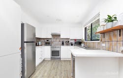 2/14 Redgrove Street, Green Point, NSW 2251