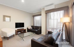 8/1136 Dandenong Road, Carnegie, Vic 3163