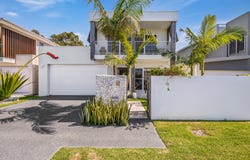 3 Oceanfront Drive, Sapphire Beach, NSW 2450